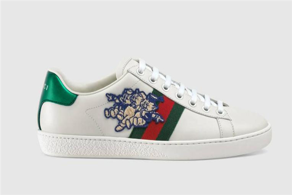 gucci豬年限定小白鞋多少錢 可愛到犯規