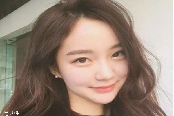 女生長發卷發發型 女神范長卷發圖片