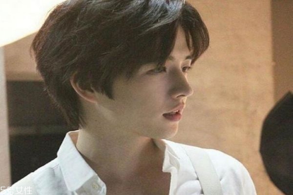 男生長發發型有哪些 男生留長發有幾種發型