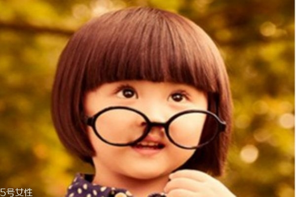 小女孩短發發型 兒童短發發型圖片