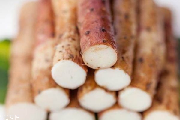 山藥皮發綠了還能吃嗎 沒發霉就可以食用