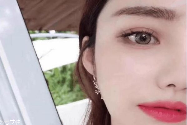 硅水凝膠美瞳怎么樣 硅水凝膠美瞳與普通美瞳有什么區別 