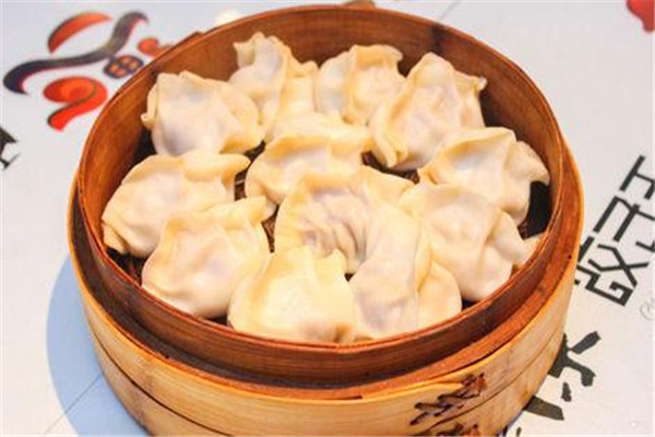 餃子皮是發面還是死面 餃子皮是怎么做的