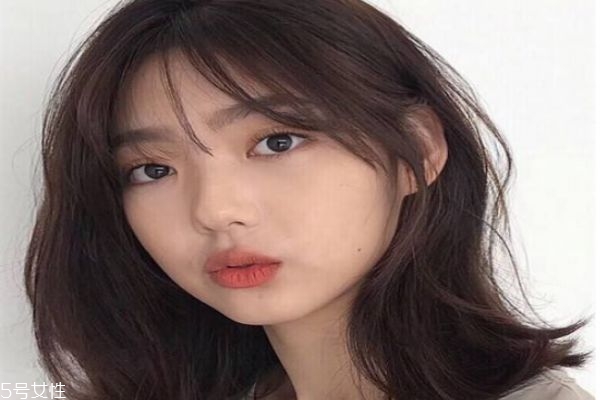 鎖骨發怎么剪好看 今年流行的鎖骨發