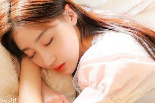 男生追女生時一定要放低姿態嗎 追女生的辦法