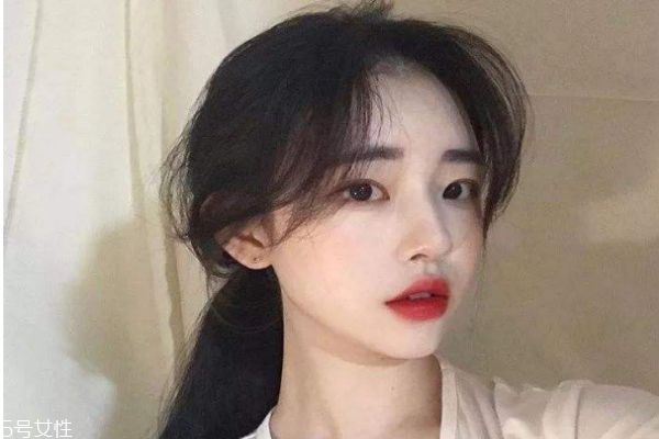 法式劉海和八字劉海哪個好看 法式劉海和八字劉海的區別