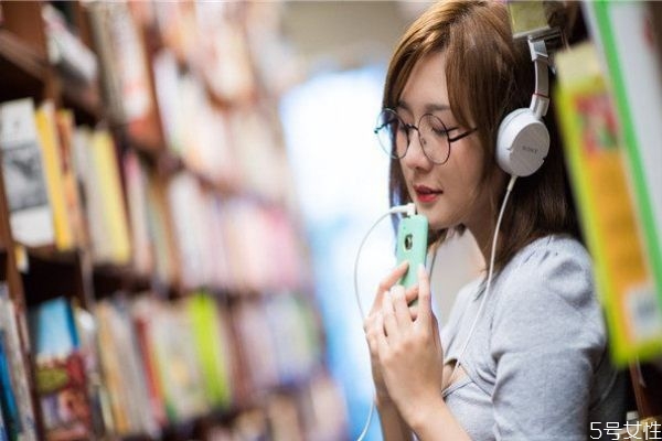女人口是心非的表現 女生口是心非的潛臺詞
