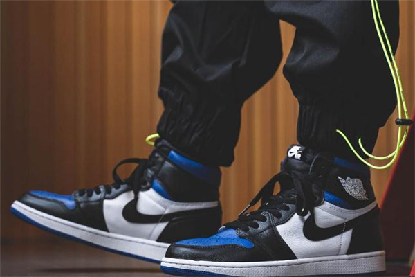 aj1黑藍腳趾什么時候發售 aj1黑藍腳趾多少錢