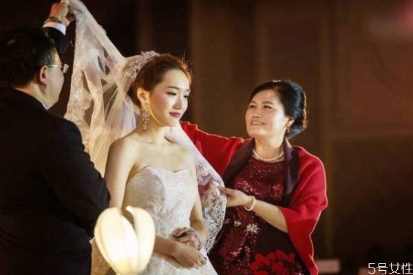 男方迎親的十二樣禮是什么 結婚十二禮分別是什么