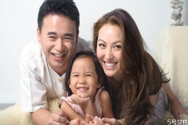 疼老婆的男人有哪些表現 男人疼老婆的表現是什么樣