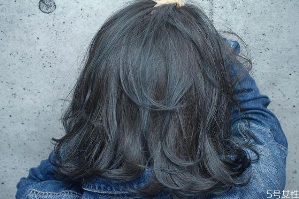 軟化完幾天可以染發 軟化頭發多久可以染發