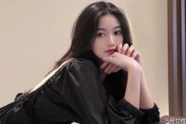 多久洗一次頭發合適 頭發一直掉怎么辦