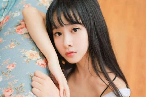 男生最經不起哪種女生撩 女生撩男生的必殺動作