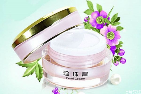 珍珠膏和凍干粉能放在一起使用嗎 珍珠膏和珍珠霜區別