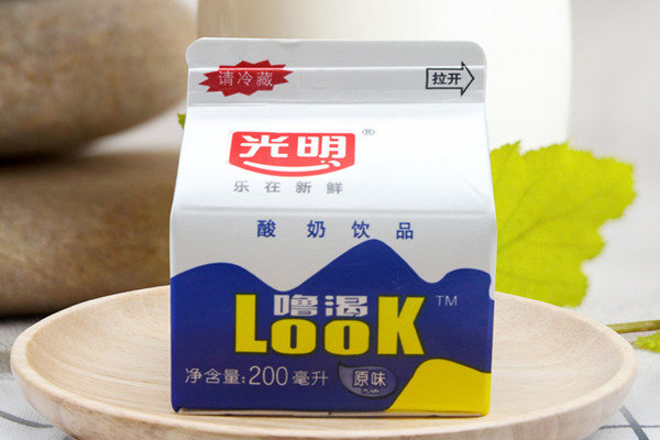 光明嚕渴酸奶保質期多久 光明嚕渴酸奶可以常溫保存嗎