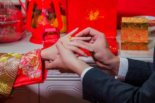 結(jié)婚伴娘會(huì)收到錢(qián)嗎 做伴娘要給份子錢(qián)嗎