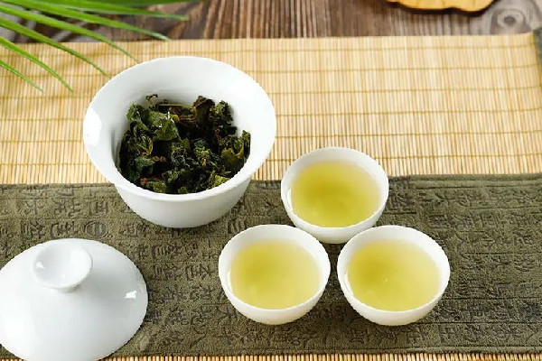青茶屬于涼性還是熱性 青茶適合什么季節喝