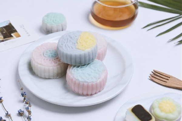 冰皮月餅吃起來什么感覺 冰皮月餅吃了會不會發胖