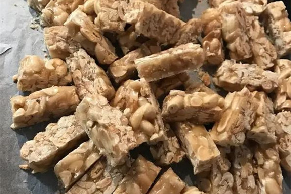 花生糖是哪里的特產 花生糖是什么糖做的