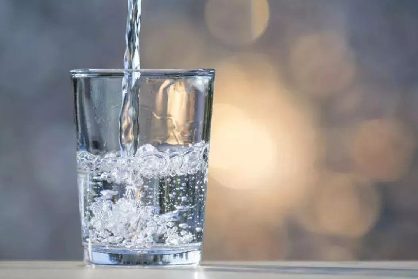 一新冠患者因過量飲水導致水中毒 感冒喝水有什么作用