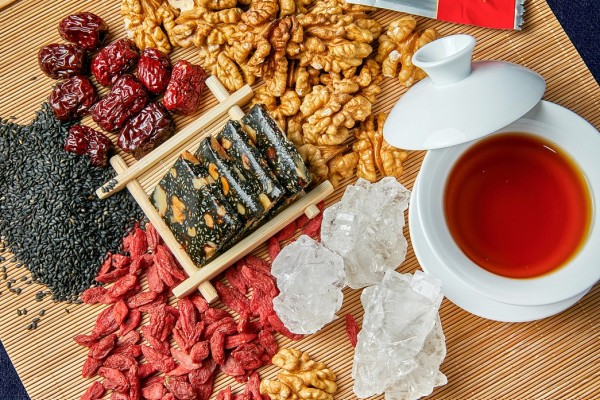 阿膠糕和阿膠固元膏有什么區別 阿膠糕屬于溫補還是大補